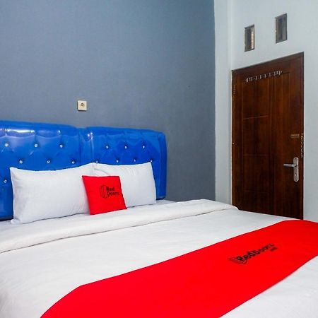 מלון Reddoorz At Pakuncen Malioboro יוגיאקרטה מראה חיצוני תמונה