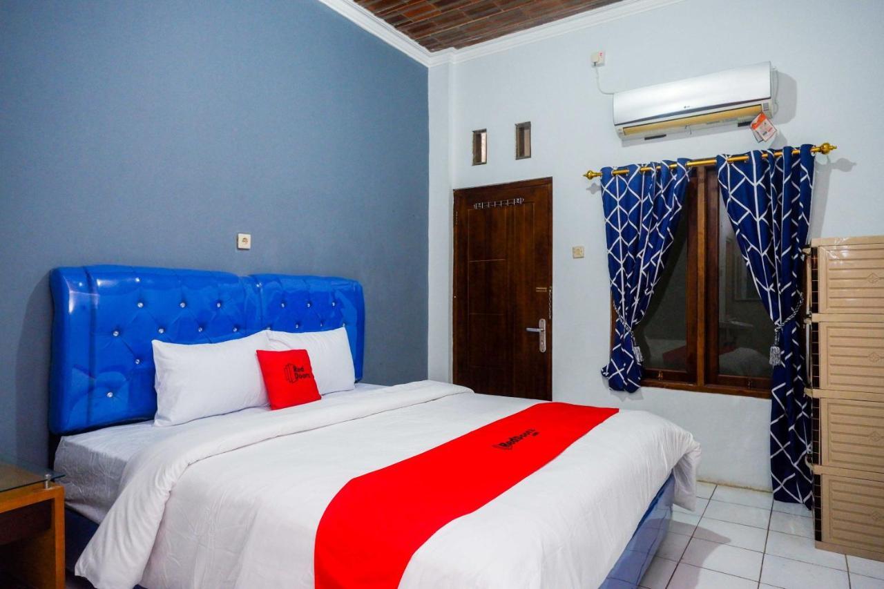 מלון Reddoorz At Pakuncen Malioboro יוגיאקרטה מראה חיצוני תמונה