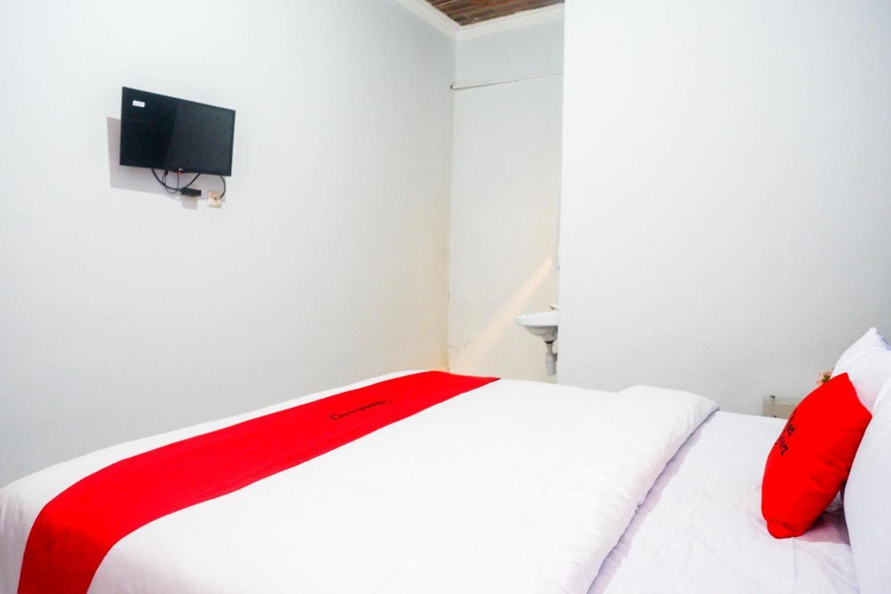 מלון Reddoorz At Pakuncen Malioboro יוגיאקרטה מראה חיצוני תמונה