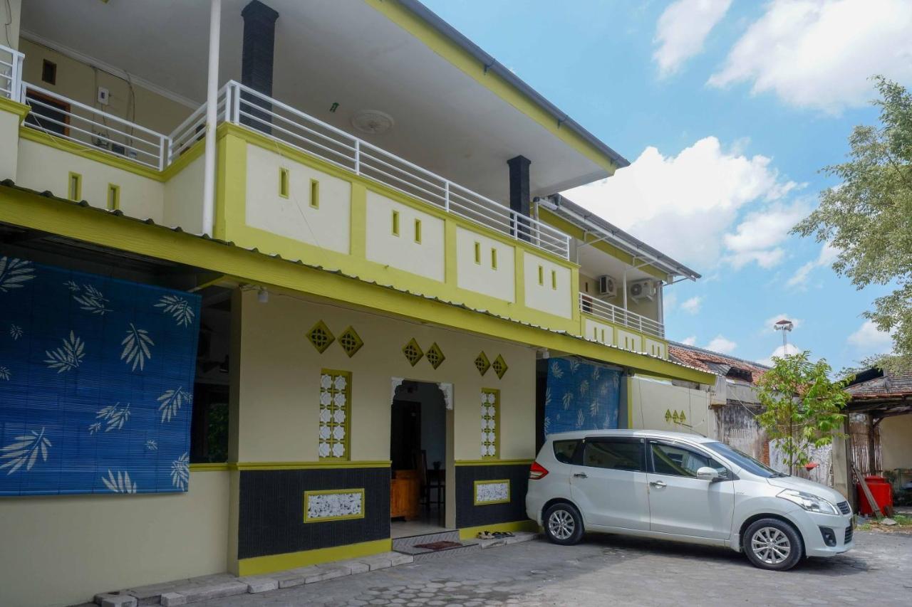 מלון Reddoorz At Pakuncen Malioboro יוגיאקרטה מראה חיצוני תמונה